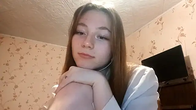 Sophiecuttie online show from 9, 9, 2025