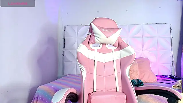 Snapshot of Abril1_gh chatting on 8, 11, 2025 Abril1 gh online show from 8, 11, 2025