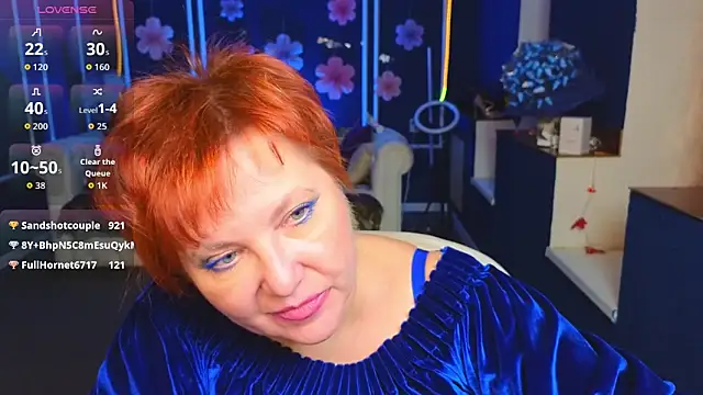 Kira Kenett online show from 13, 12, 2025