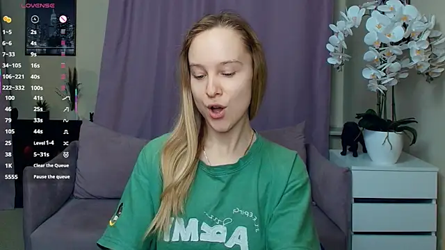 SoonMoor online show from 4, 4, 2026