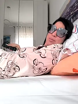 Snapshot of sexy7883 chatting on 1, 2, 2025 sexy7883 online show from 1, 2, 2025