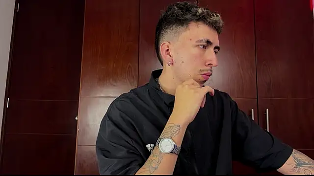 Snapshot of liamty_luxor chatting on 22, 10, 2025 liamty luxor online show from 22, 10, 2025