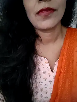 Deepa Sharma143 online show from 12, 9, 2025