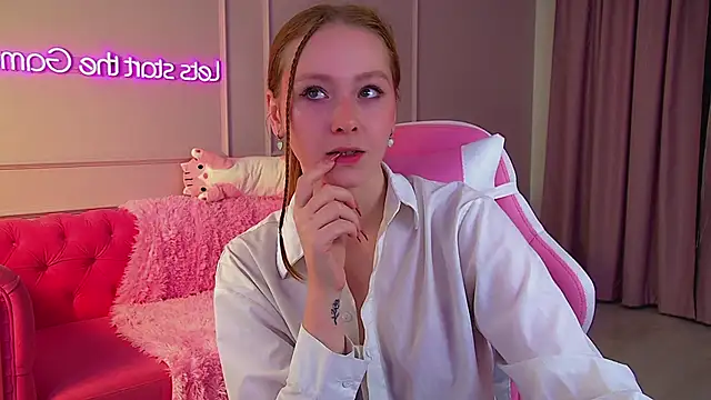 AgataFoxley online show from 1, 10, 2025