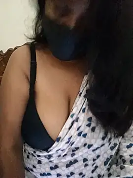 Snapshot of HAANNIAA chatting on 17, 12, 2025 HAANNIAA online show from 17, 12, 2025