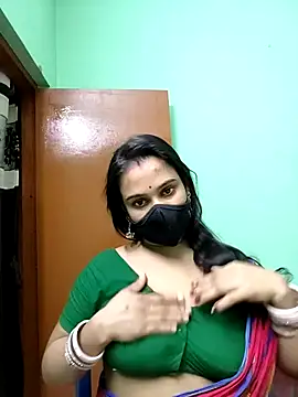 Snapshot of naughty_nataasa chatting on 15, 10, 2025 naughty nataasa online show from 15, 10, 2025