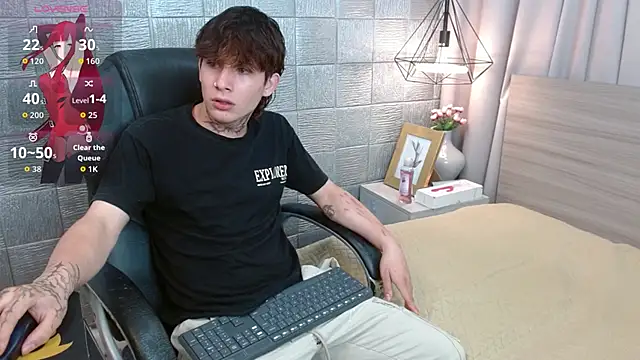 Iantwink18 online show from 16, 9, 2025