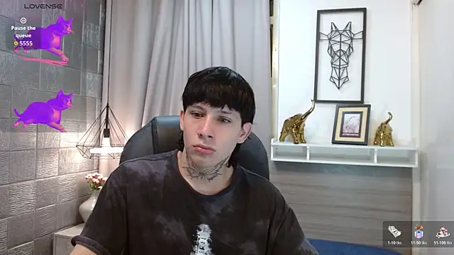 Iantwink18 online show from 27, 10, 2025