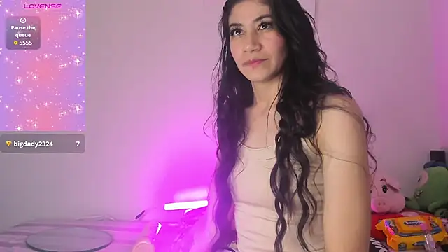 Snapshot of lustlunna chatting on 19, 12, 2025 lustlunna online show from 19, 12, 2025