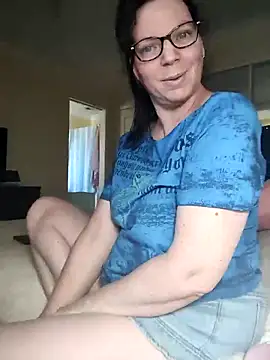 aussiepeaches online show from 13, 2, 2025