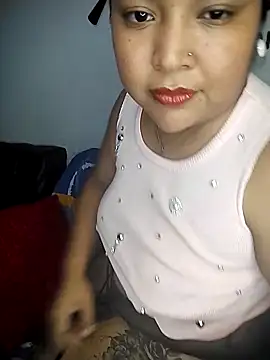 Snapshot of Angelly_ricura chatting on 17, 12, 2025 Angelly ricura online show from 17, 12, 2025