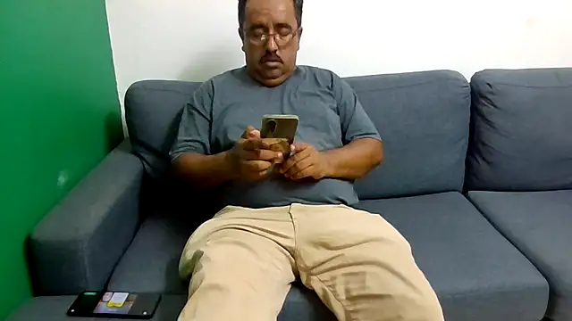 Snapshot of HomHot47 chatting on 17, 10, 2025 HomHot47 online show from 17, 10, 2025