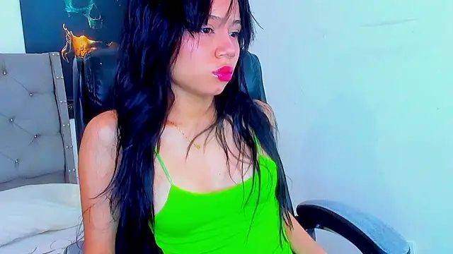 Snapshot of megan_rousexx chatting on 1, 10, 2025 megan rousexx online show from 1, 10, 2025