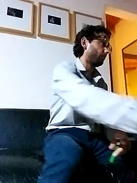 JONATAN ACA ESTOY online show from 6, 2, 2026