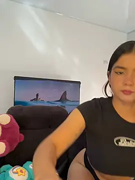 Ashley and Zoe online show from 5, 7, 2026