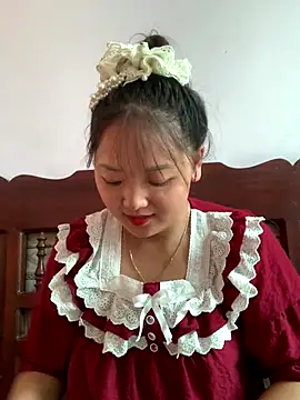 July-y online show from 10, 9, 2025