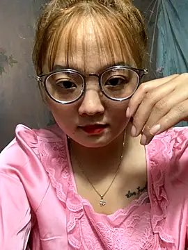 July-y online show from 28, 9, 2025