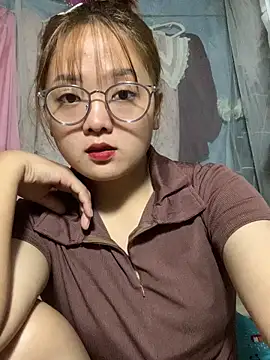 July-y online show from 21, 10, 2025