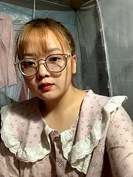 July-y online show from 25, 10, 2025