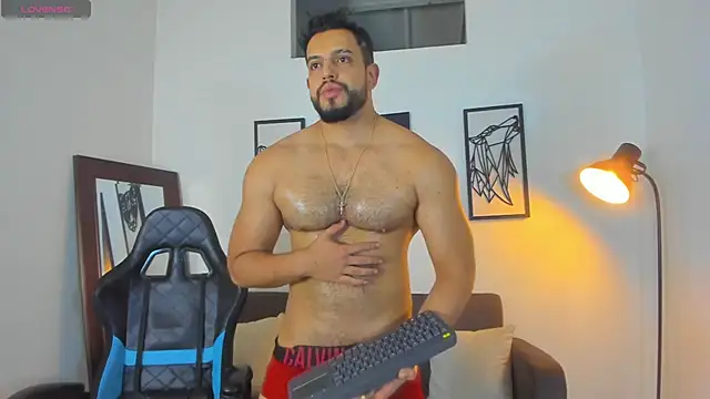 Snapshot of Justin_kingX7 chatting on 4, 10, 2025 Justin kingX7 online show from 4, 10, 2025