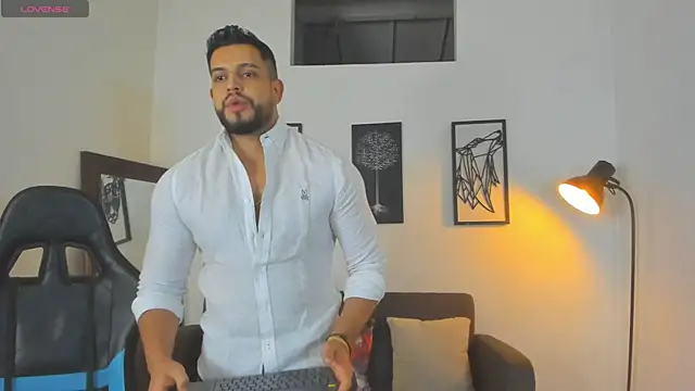 Snapshot of Justin_kingX7 chatting on 15, 10, 2025 Justin kingX7 online show from 15, 10, 2025