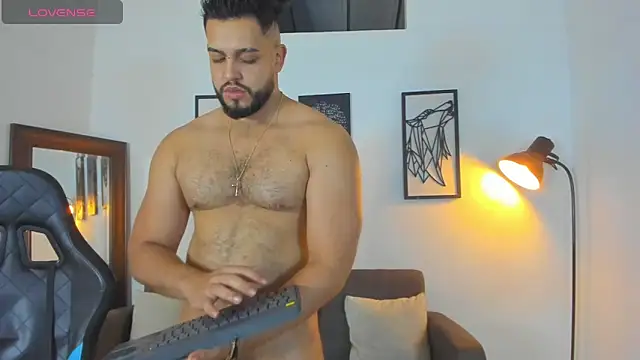 Snapshot of Justin_kingX7 chatting on 23, 10, 2025 Justin kingX7 online show from 23, 10, 2025