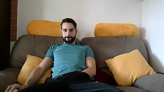 Amicisegreti online show from 22, 12, 2025