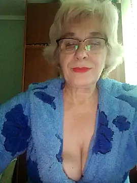 Snapshot of 52MiaLove02 chatting on 19, 10, 2025 52MiaLove02 online show from 19, 10, 2025