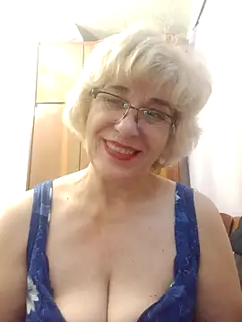 Snapshot of 52MiaLove02 chatting on 10, 11, 2025 52MiaLove02 online show from 10, 11, 2025