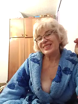 Snapshot of 52MiaLove02 chatting on 11, 11, 2025 52MiaLove02 online show from 11, 11, 2025