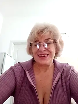 Snapshot of 52MiaLove02 chatting on 12, 11, 2025 52MiaLove02 online show from 12, 11, 2025