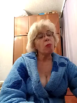 Snapshot of 52MiaLove02 chatting on 14, 11, 2025 52MiaLove02 online show from 14, 11, 2025