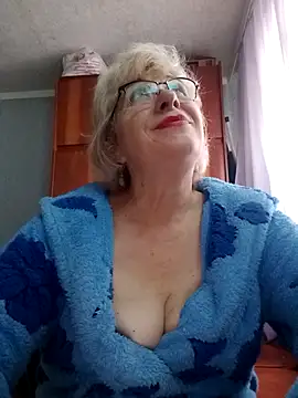 Snapshot of 52MiaLove02 chatting on 16, 11, 2025 52MiaLove02 online show from 16, 11, 2025