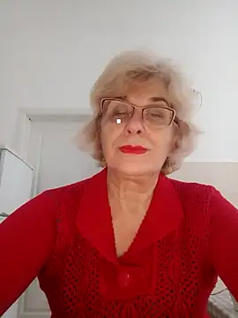 Snapshot of 52MiaLove02 chatting on 18, 11, 2025 52MiaLove02 online show from 18, 11, 2025