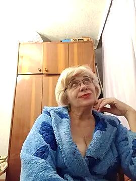 Snapshot of 52MiaLove02 chatting on 25, 11, 2025 52MiaLove02 online show from 25, 11, 2025