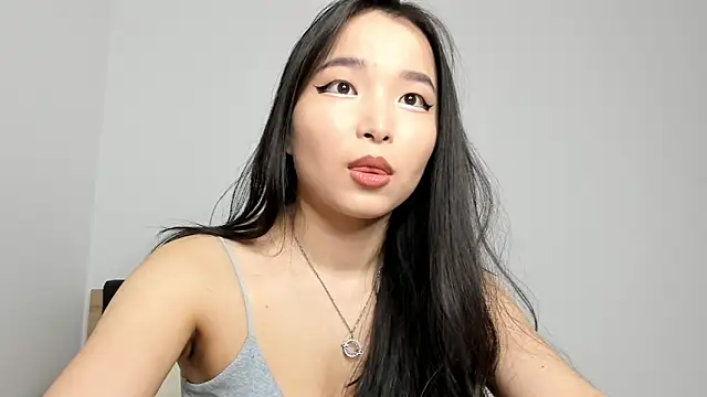 Snapshot of Soyun_Mia chatting on 3, 4, 2026 Soyun Mia online show from 3, 4, 2026