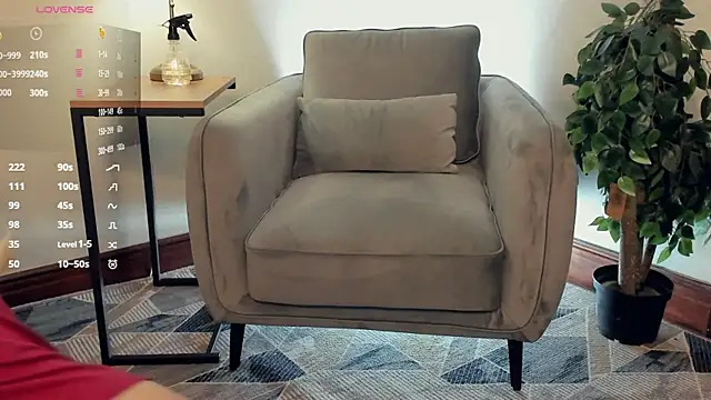 Snapshot of ErinBissonnette chatting on 31, 10, 2025 ErinBissonnette online show from 31, 10, 2025