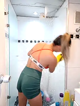 Zoequeen 01 online show from 14, 9, 2025