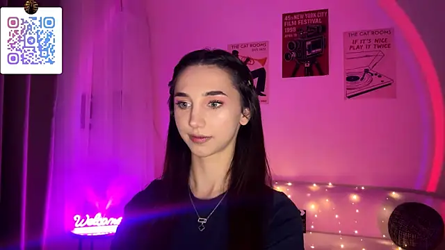 LinaMour online show from 9, 3, 2026