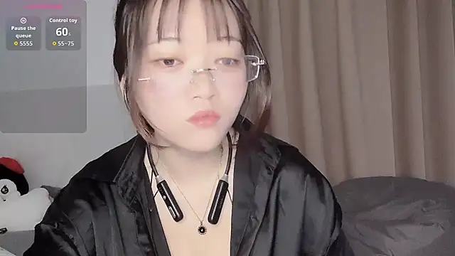 Snapshot of Xoxo-258 chatting on 14, 10, 2025 Xoxo-258 online show from 14, 10, 2025