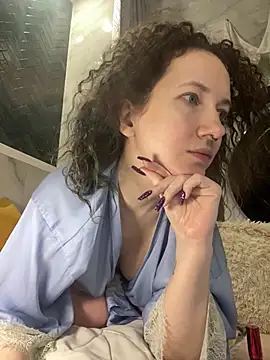 Kitty Kisss online show from 3, 2, 2026