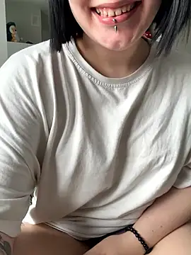 Snapshot of MargarettRose chatting on 8, 10, 2025 MargarettRose online show from 8, 10, 2025