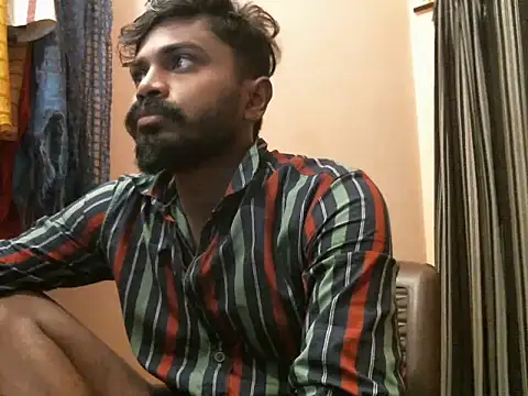 Snapshot of indianbighard21 chatting on 25, 5, 2026 indianbighard21 online show from 25, 5, 2026