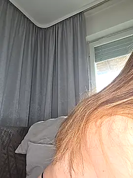 Luna Lynn online show from 12, 3, 2026