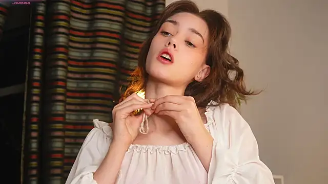 ttragedienne online show from 17, 11, 2025