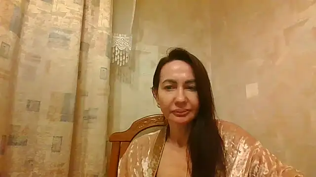 Snapshot of Velyshaa chatting on 2, 11, 2025 Velyshaa online show from 2, 11, 2025