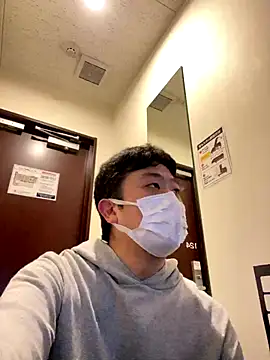 Snapshot of szk2412 chatting on 26, 10, 2025 szk2412 online show from 26, 10, 2025