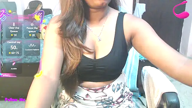 Snapshot of hot_riaa25 chatting on 20, 9, 2025 hot riaa25 online show from 20, 9, 2025