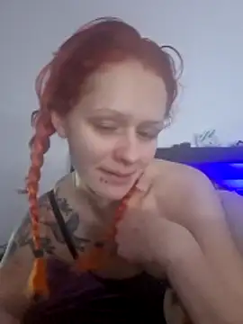 Redhairbiitch online show from 18, 12, 2025