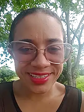 Snapshot of charlotte_dante212 chatting on 13, 11, 2025 charlotte dante212 online show from 13, 11, 2025